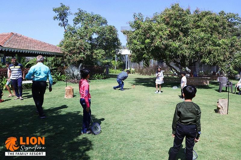 Lion Signature Family Resort Sasan Gir Exterior foto